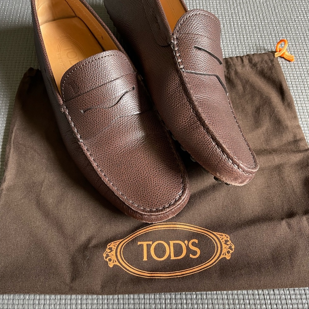 Tod’s Gommino slip on driving shoes.